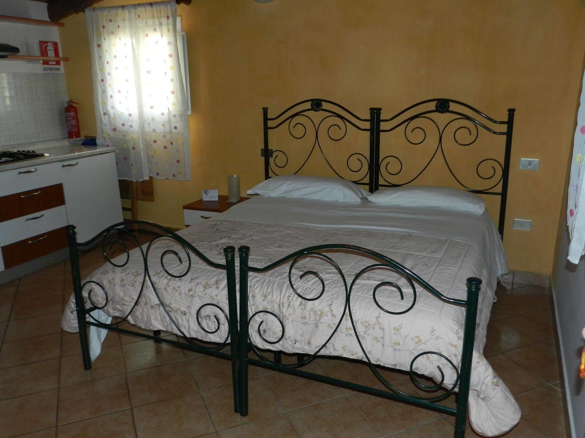 סירקוזה Olimpo Residence מראה חיצוני תמונה